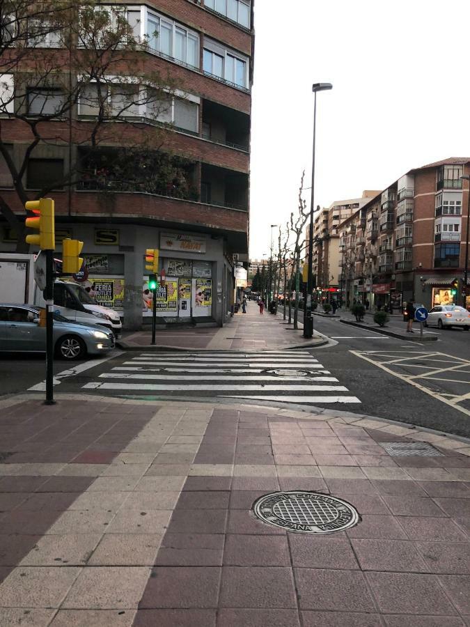 Piso Avenida De Madrid Apartment Zaragoza Exterior photo