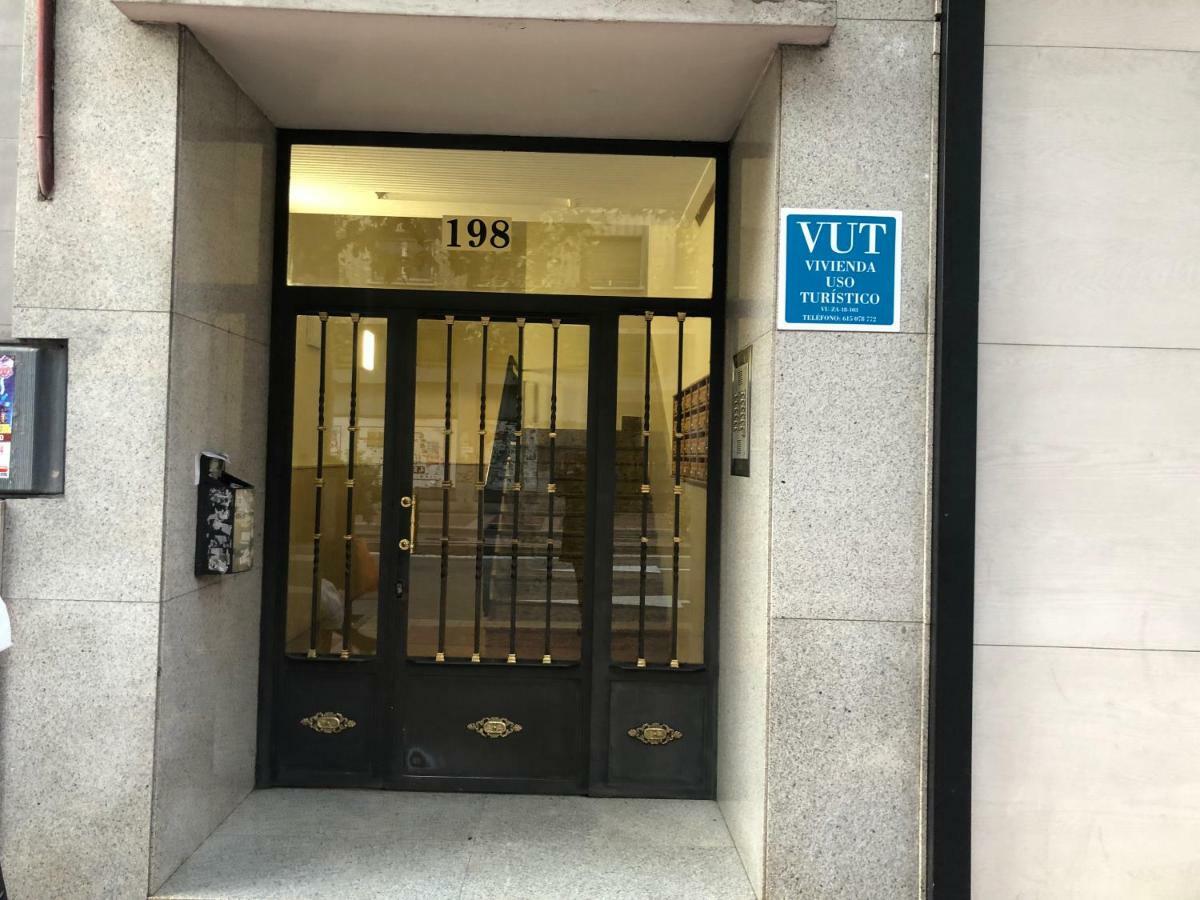 Piso Avenida De Madrid Apartment Zaragoza Exterior photo